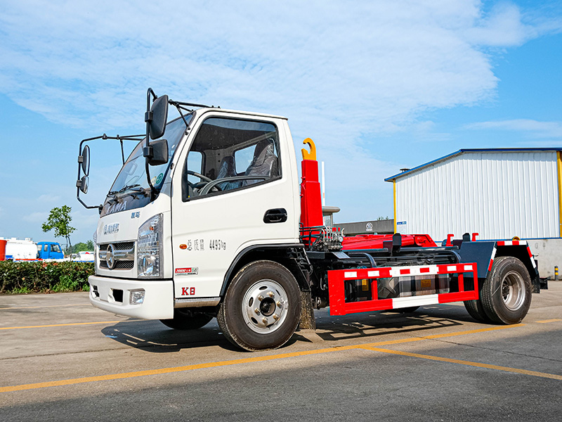 藍牌凱馬建筑勾臂垃圾車(chē)